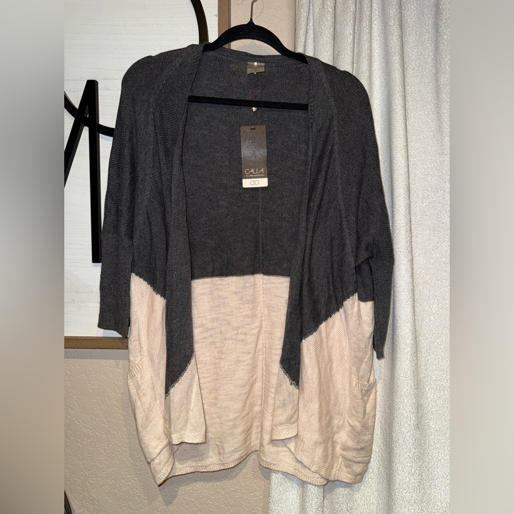 CALIA Women’s Gray and Cream Sweater cardigan New